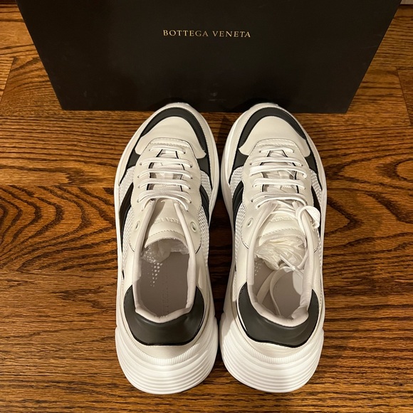 Bottega Veneta Speedster Sneakers - Picture 5 of 12
